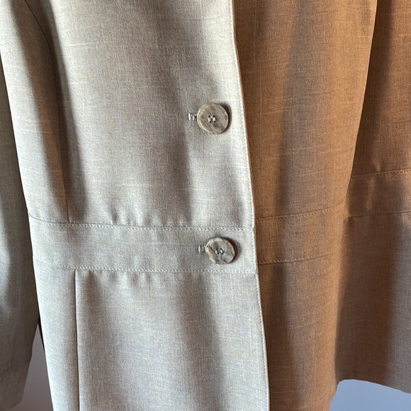 LE SUIT COLLECTION plus size 3 button down blazer / jacket Tan color size 22 - Picture 5 of 12